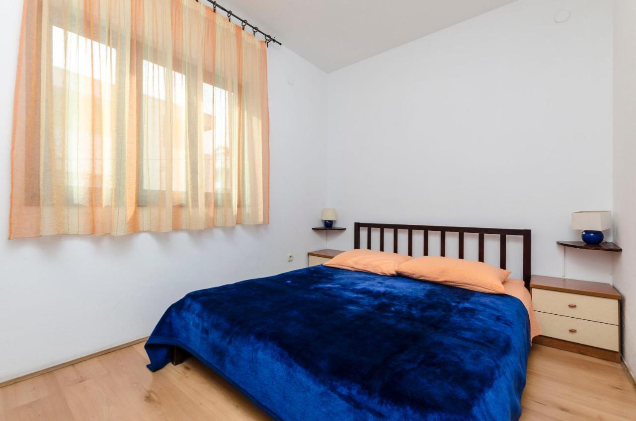 Apartments Katja Трогир Экстерьер фото