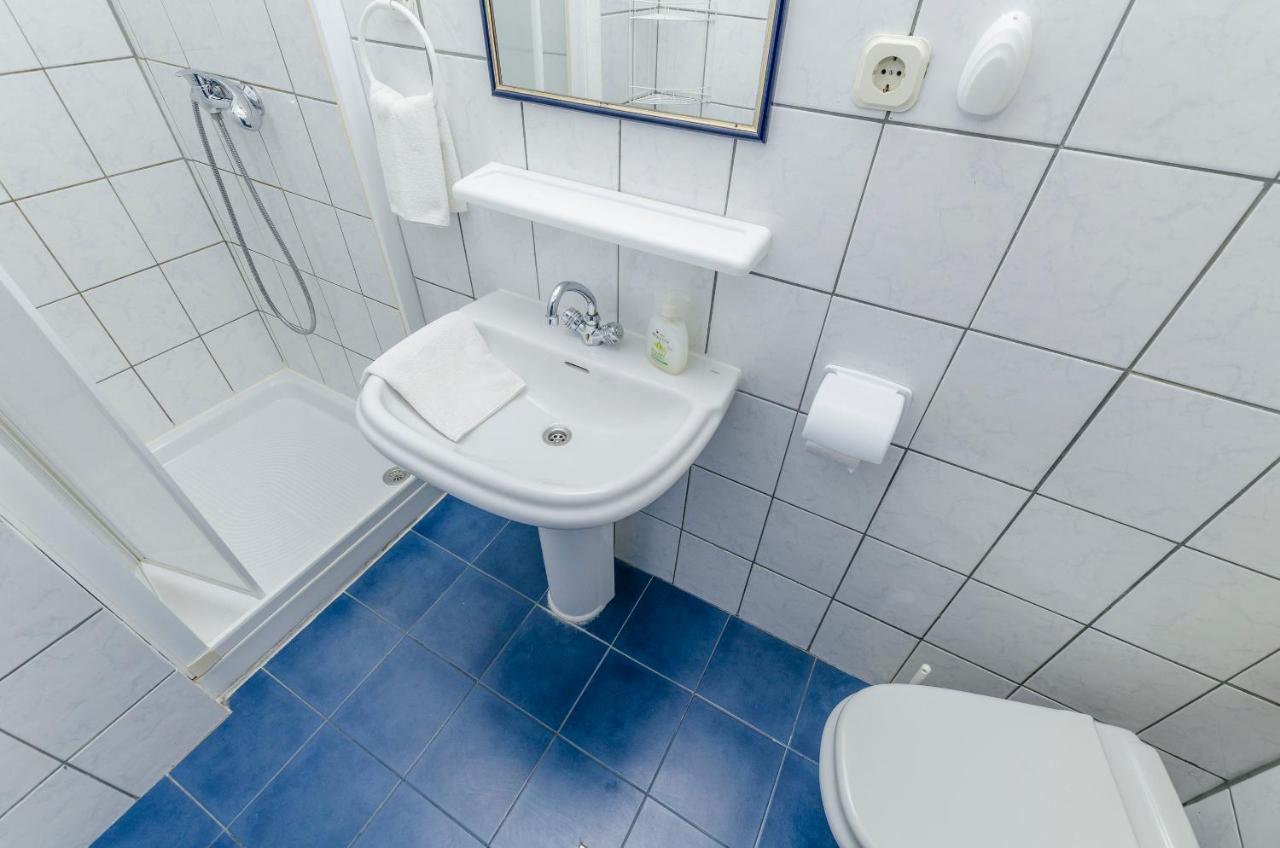 Apartments Katja Трогир Экстерьер фото